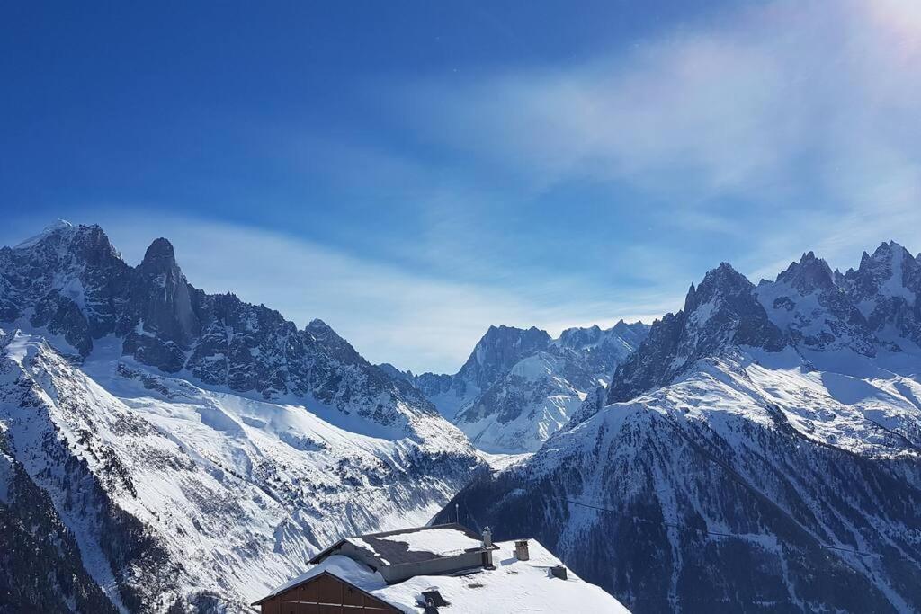 Chalet L'Ilet Ensoleille /Sunny Island Chalet Chamonix Exterior photo